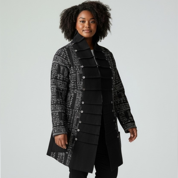 Parsley & Sage Tops - NEW! Parsley & Sage XL  Black and White Patterned Long Sweater / Cardigan 4122